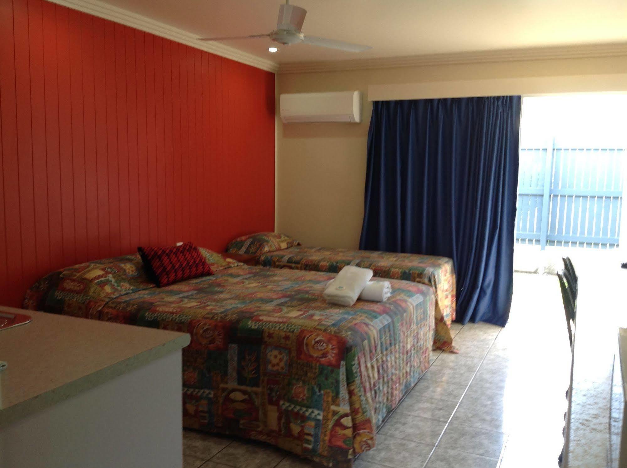 Emu Park Motel Dış mekan fotoğraf